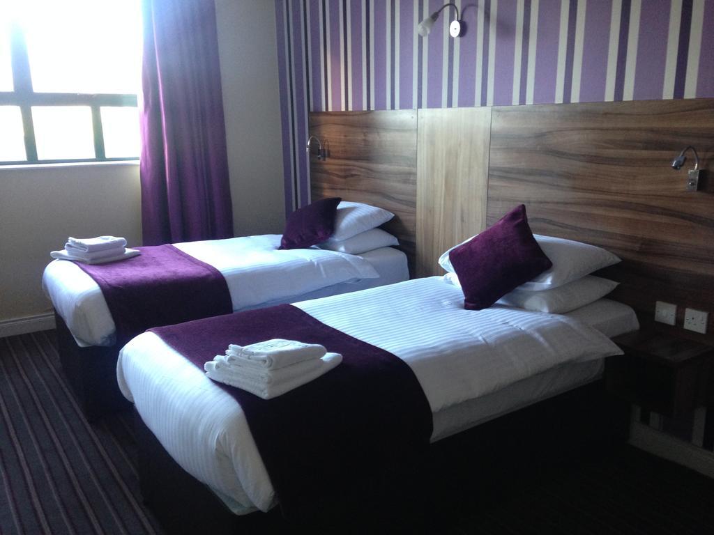 Mourne Country Hotel Ньюри Экстерьер фото
